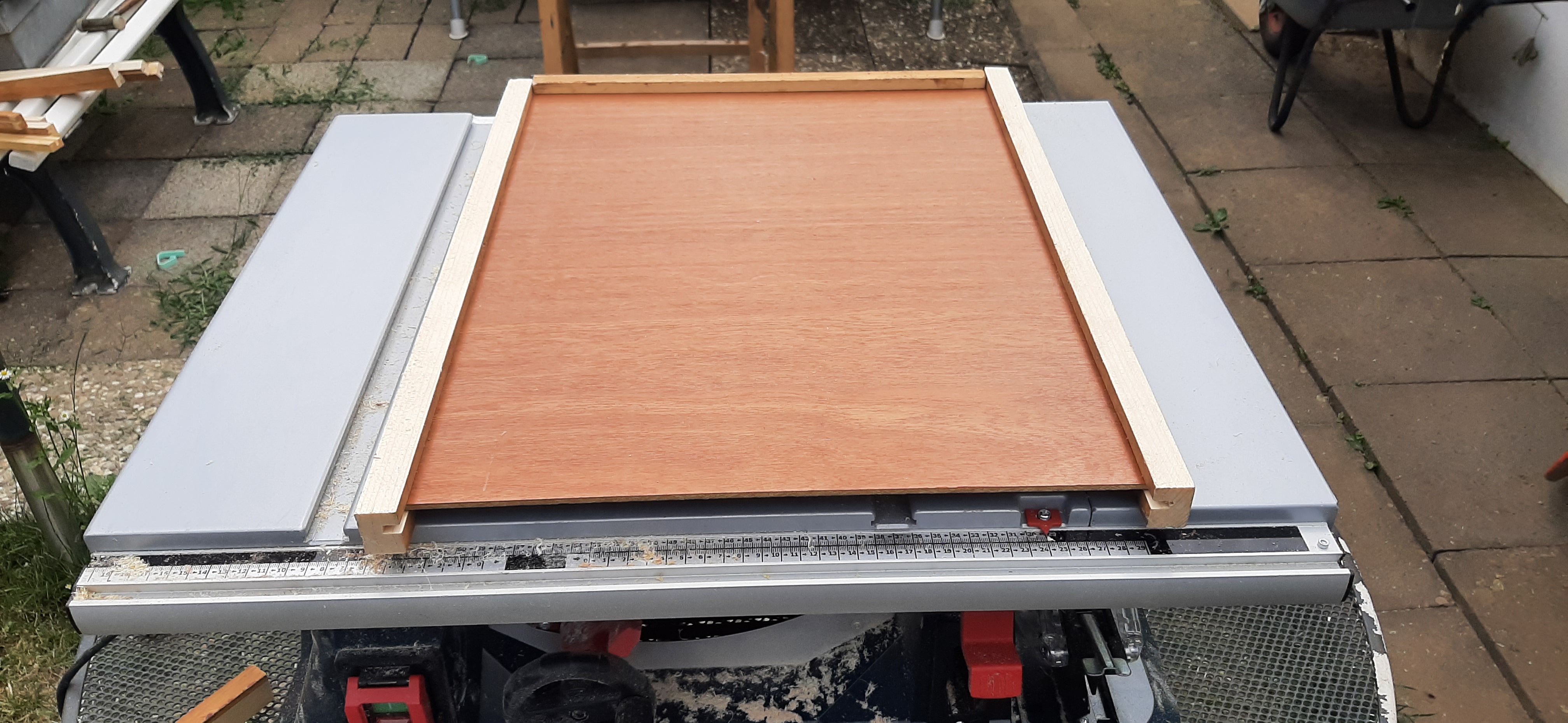 Bienenflucht zusammenbau